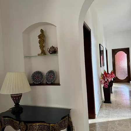 شقة Seaview Luxury Flat 4 Bedrooms سليمة