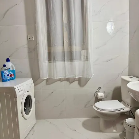 Seaview Luxury Flat 4 Bedrooms سليمة