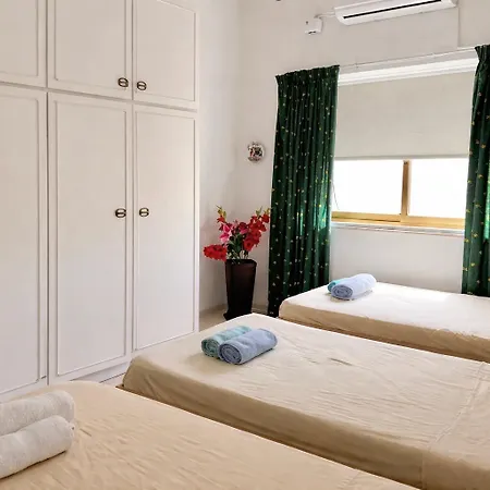 شقة Seaview Luxury Flat 4 Bedrooms سليمة