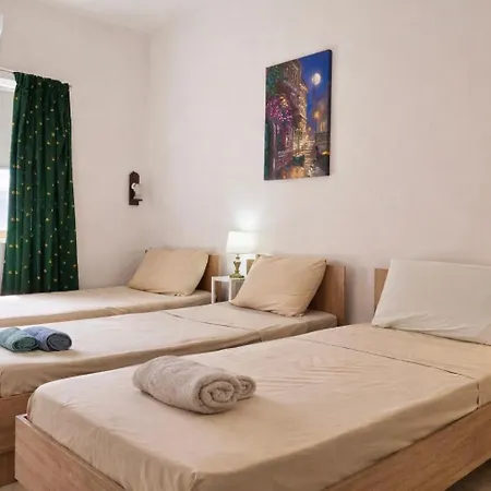 شقة Seaview Luxury Flat 4 Bedrooms سليمة