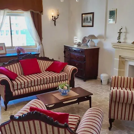 Seaview Luxury Flat 4 Bedrooms * سليمة