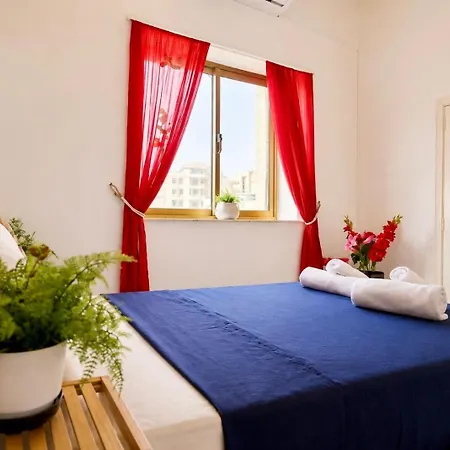 Seaview Luxury Flat 4 Bedrooms * سليمة
